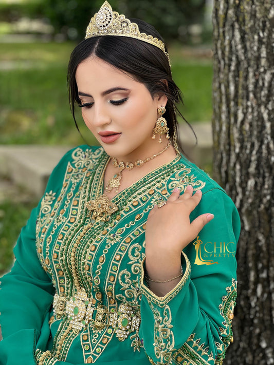 The Exquisite Elegance of the Takchita: A Moroccan Fashion Icon