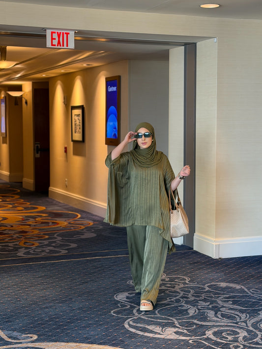Nira set olive green